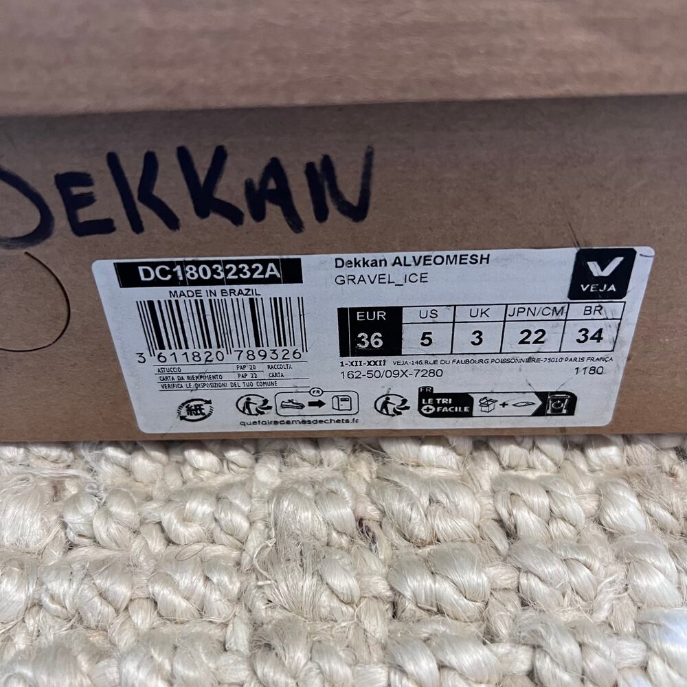 VEJA Dekkan Sneaker Sz 36/US 5 - Picture 6 of 8